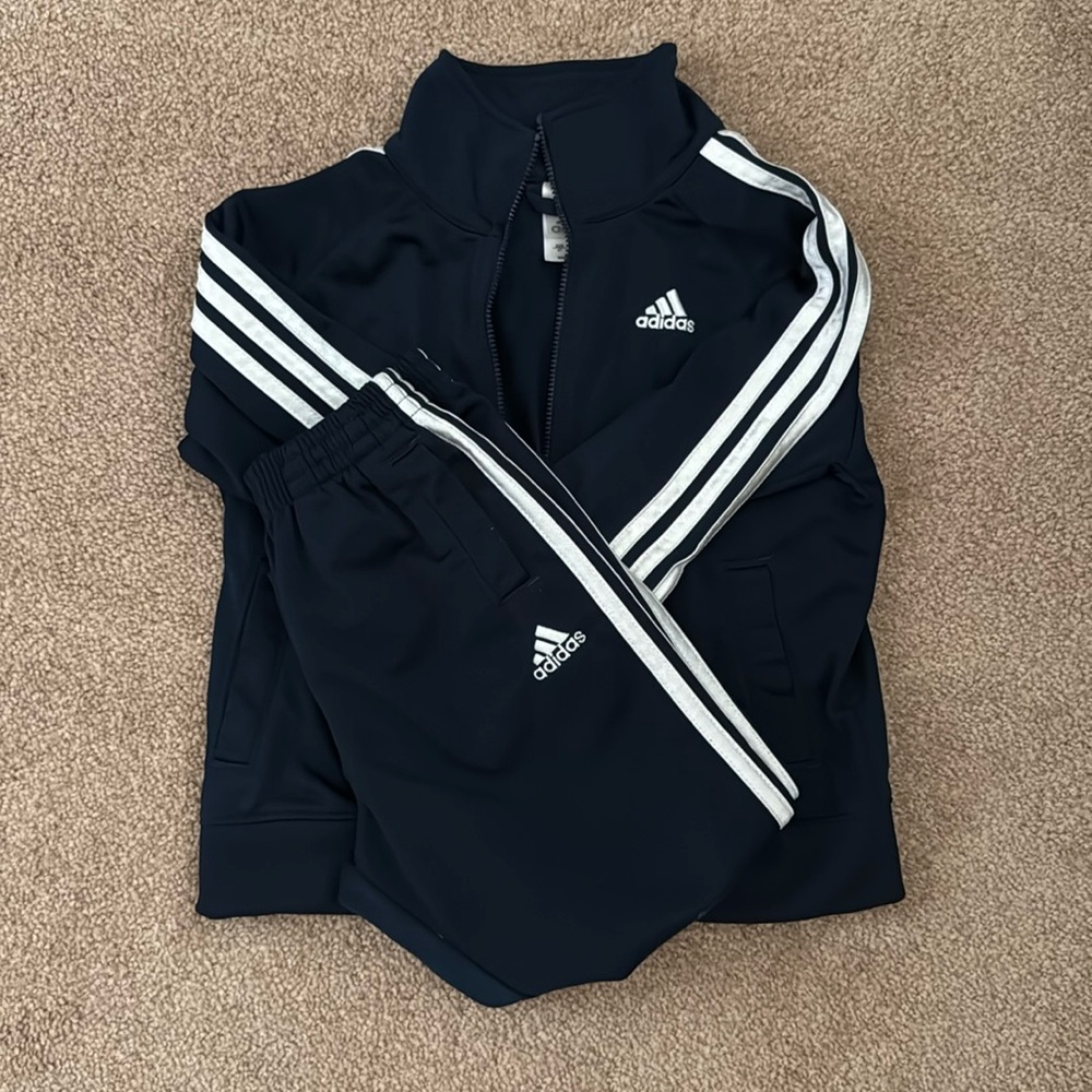 Boys 4T Adidas jogging outfit.